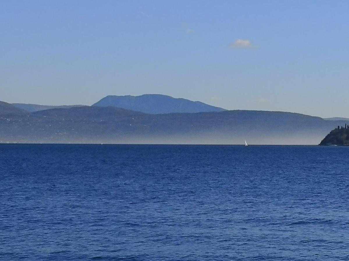 B&B Le Farfalle San Felice del Benaco Exteriör bild